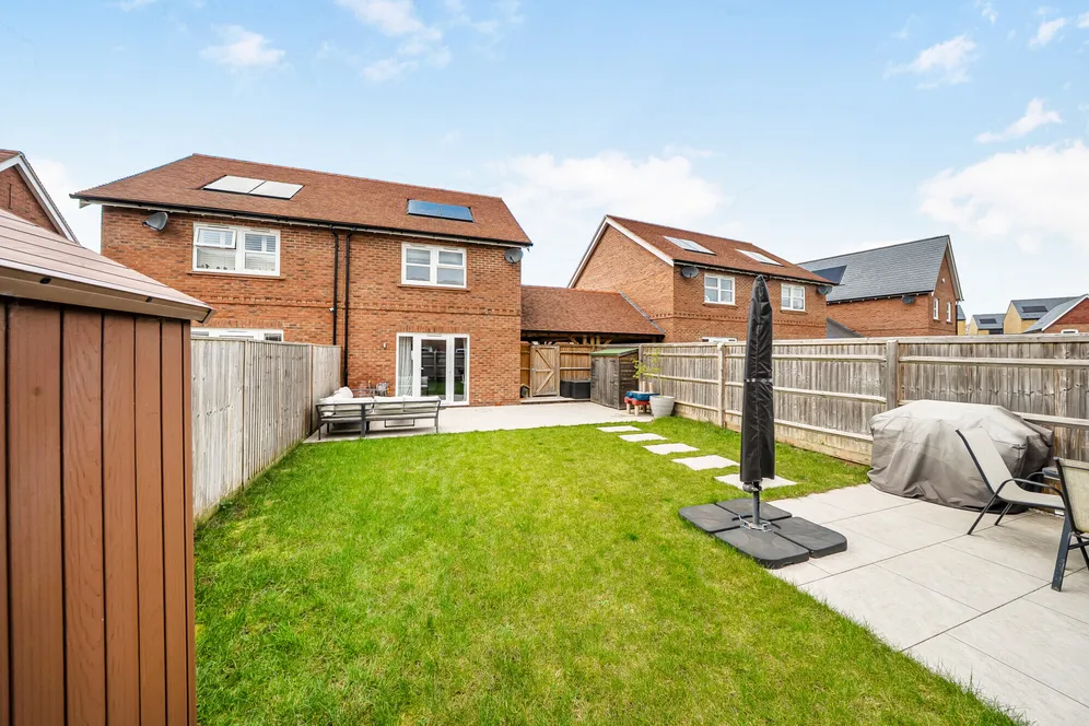 Fitzjohns Drive, Hertford, SG14 photo 11