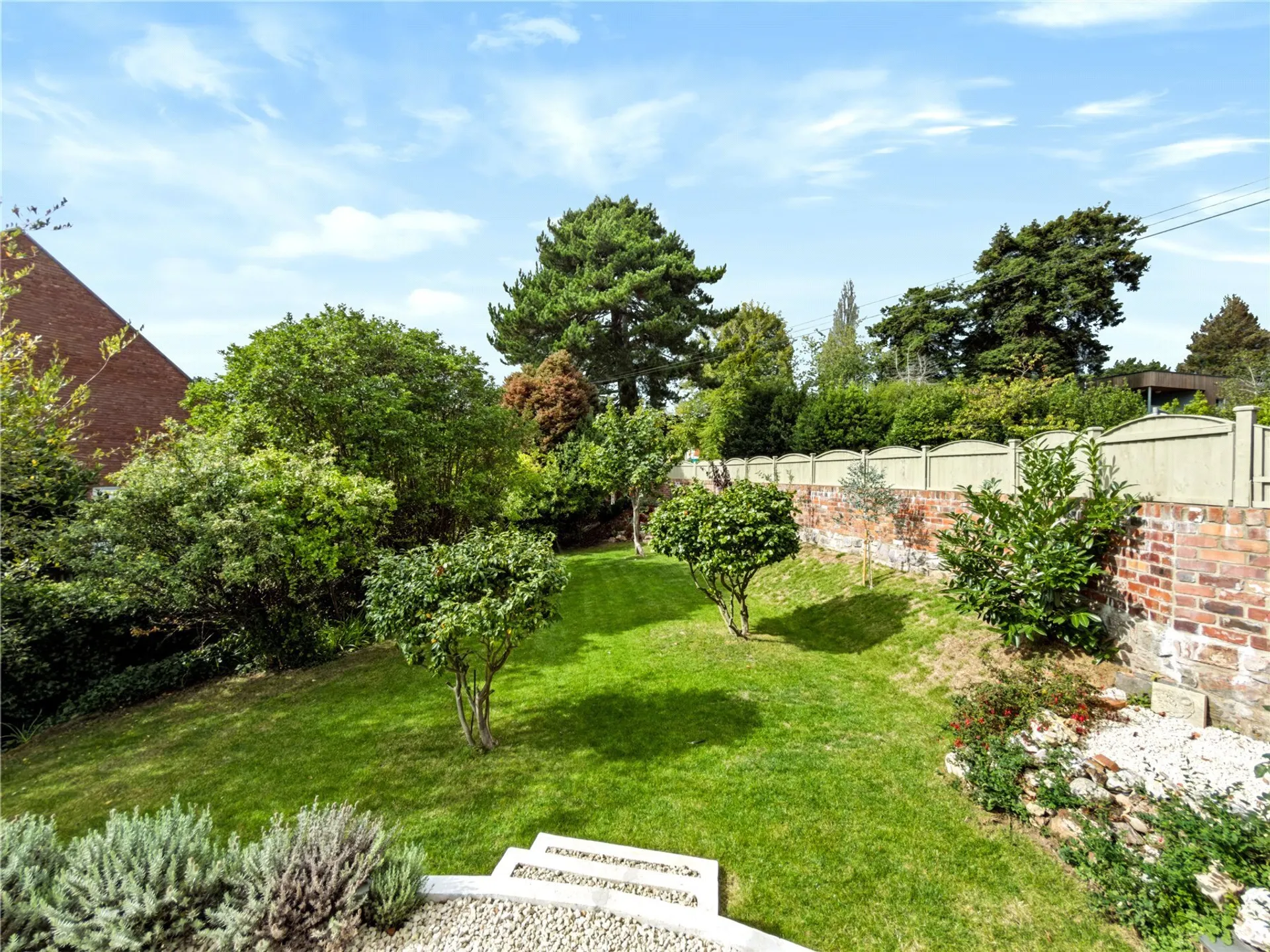 Property photo top 3