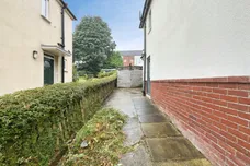 St. James Crescent, Pudsey