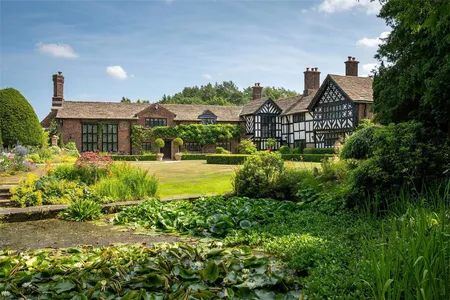 Chelford Road, Prestbury, SK10