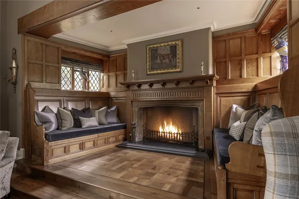 Chelford Road, Prestbury, SK10 photo 9