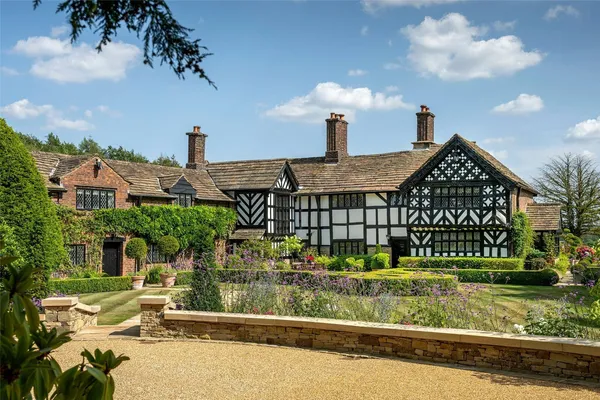 Chelford Road, Prestbury, SK10 photo 30