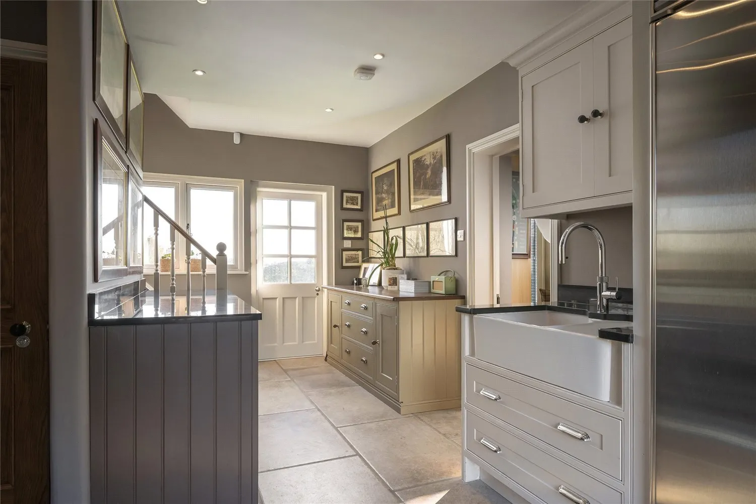 Chelford Road, Prestbury, SK10 photo 37