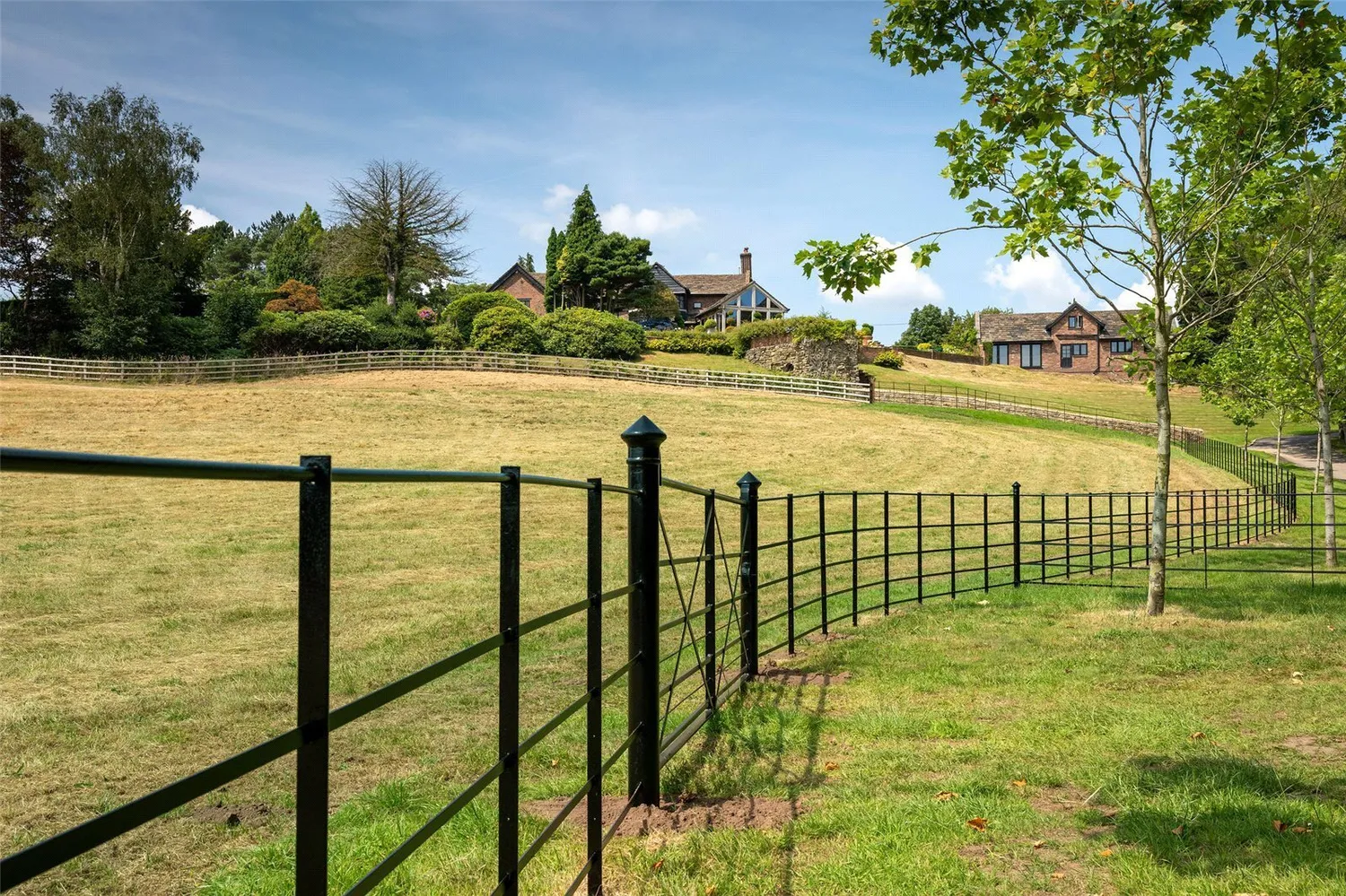 Chelford Road, Prestbury, SK10 photo 38