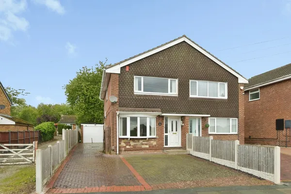 Fenpark Road, Stoke-on-Trent, Staffor...
