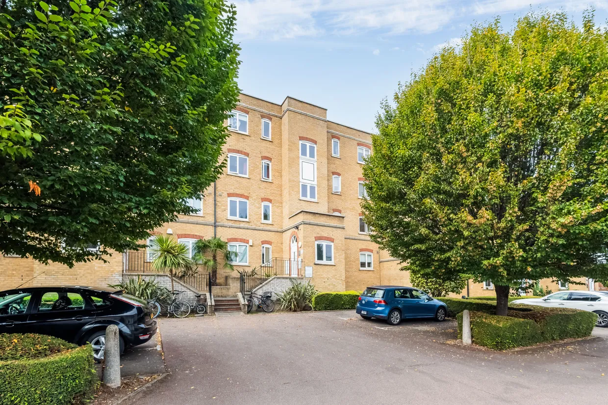 Ferguson Close, London, E14 photo 12