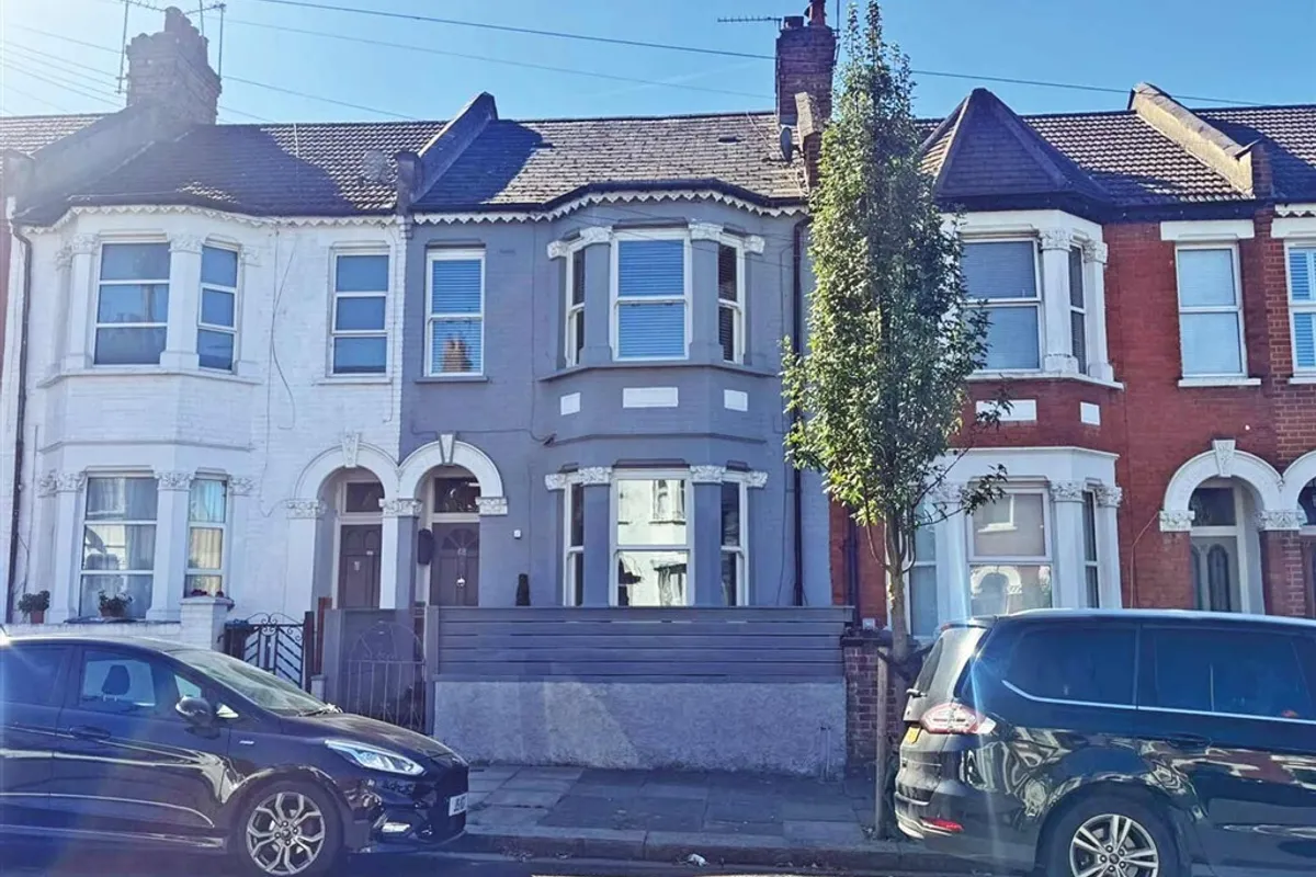 Litchfield Gardens, WILLESDEN