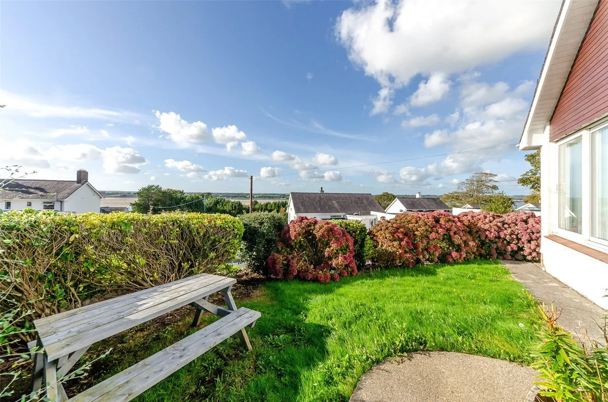 Cae Gwyn, Caernarfon, Gwynedd, LL55