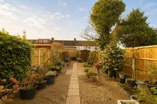Hurstbourne Gardens, Barking