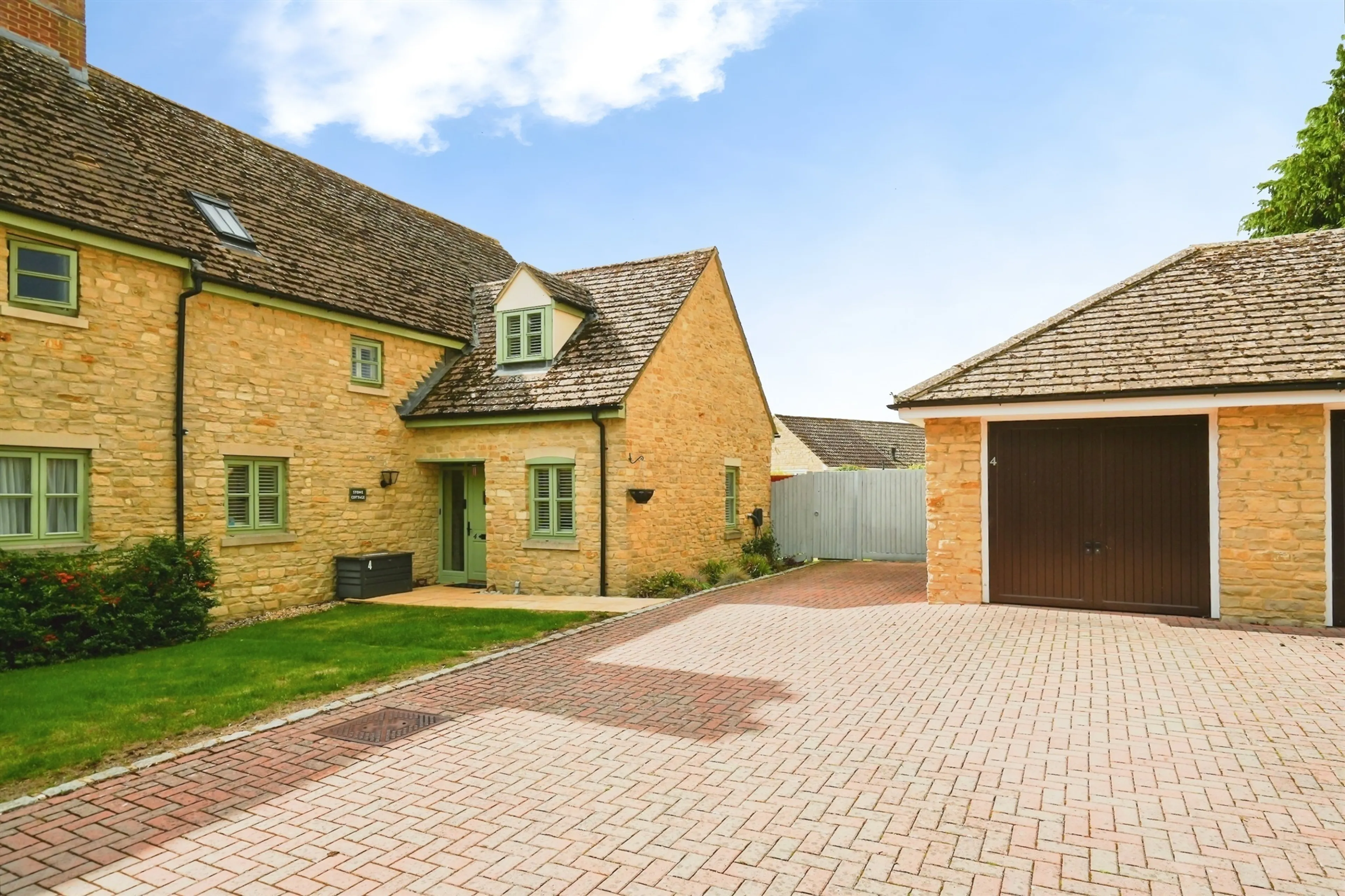 Property at Oxford Court, Weston-On-The-Green, Bicester