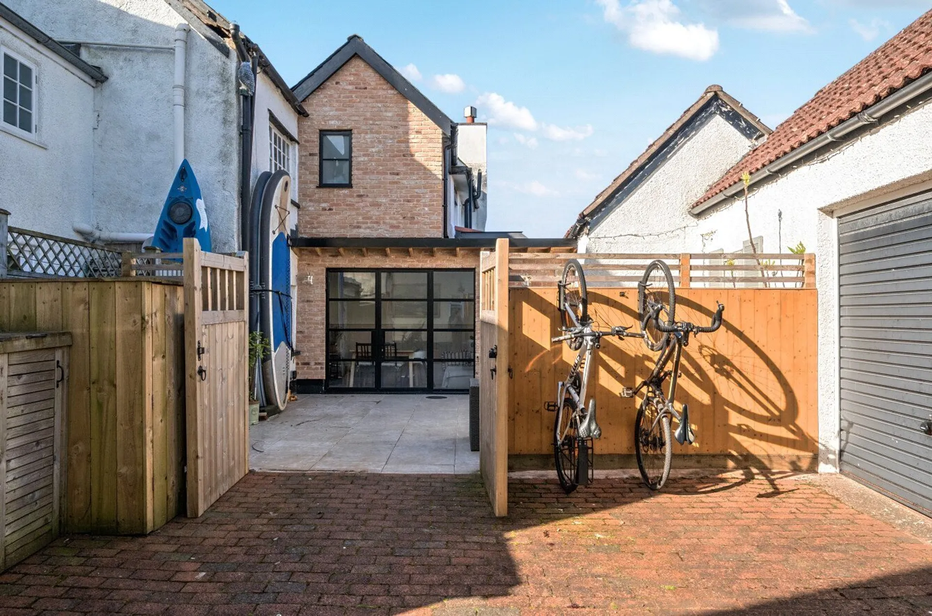 Property photo top 0