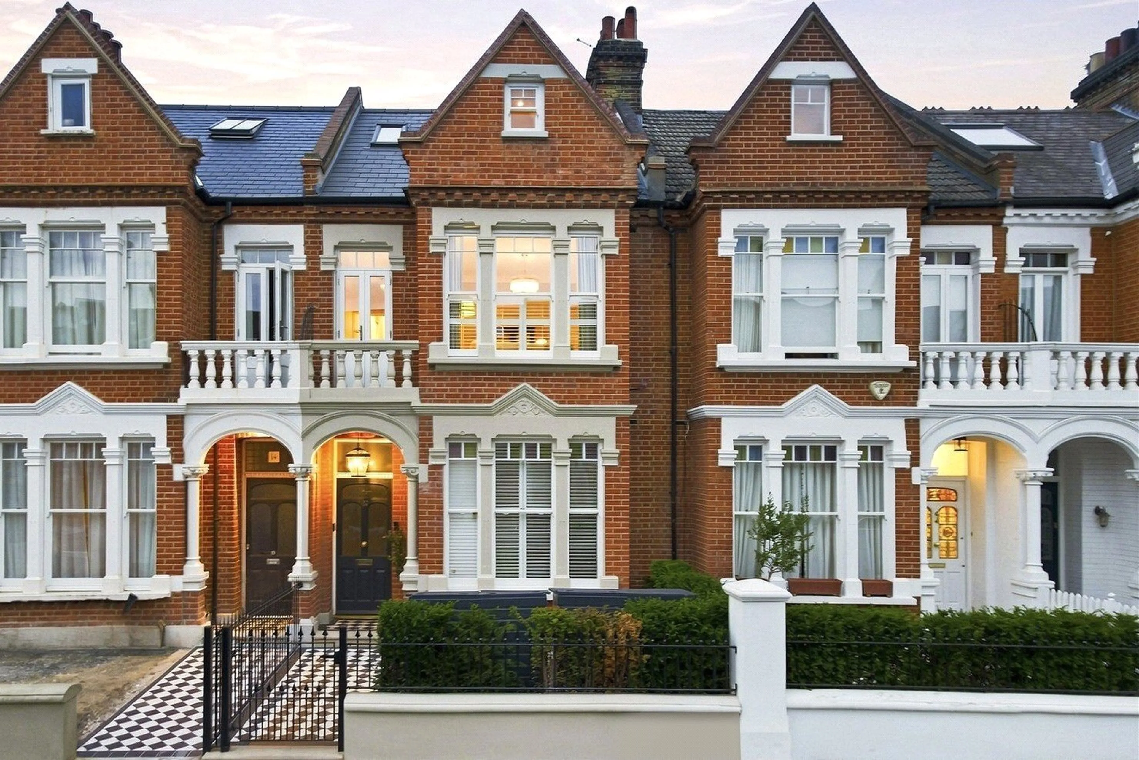 Property at Altenburg Gardens, London, SW11