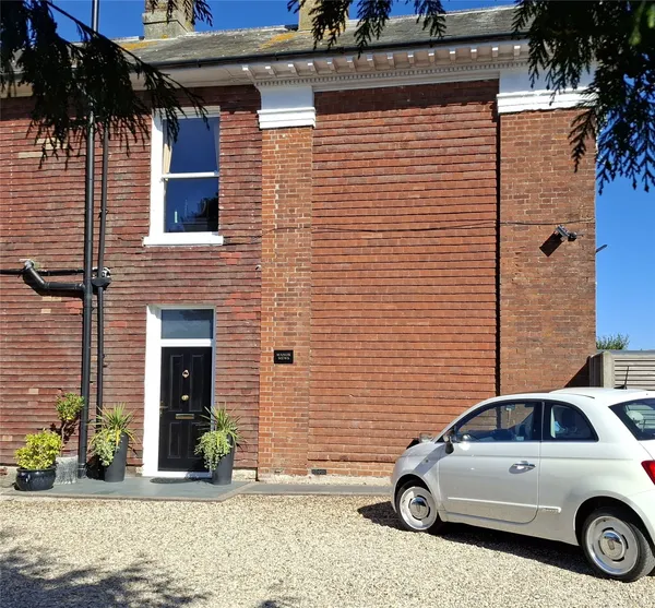 Beauxfield, Whitfield, Dover, Kent, CT16