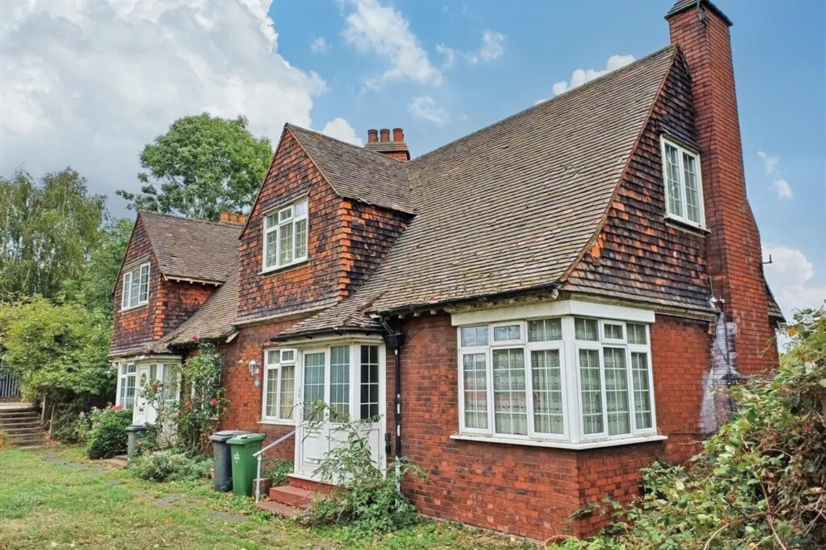 Harbet Road, London