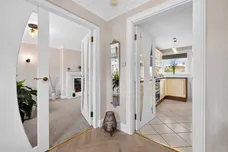 Bensley Avenue, Girdle Toll, Irvine
