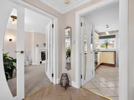 Bensley Avenue, Girdle Toll, Irvine thumb 2