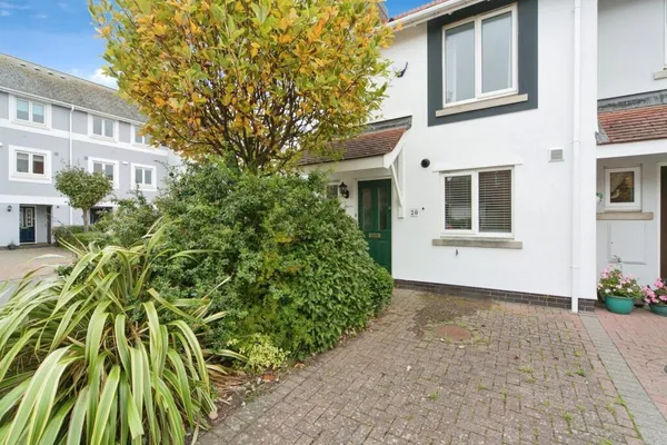Gwynt Y Mor, Conwy, LL32 8GH