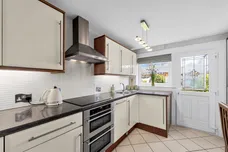 Bensley Avenue, Girdle Toll, Irvine