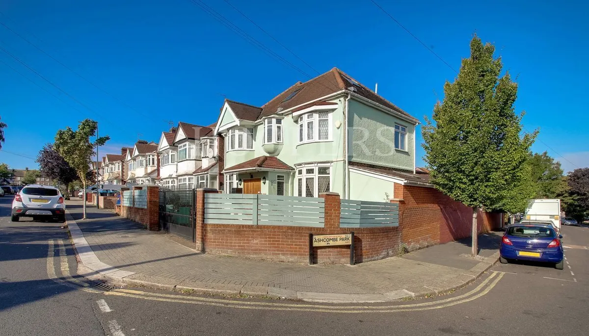Cairnfield Avenue, London, NW2