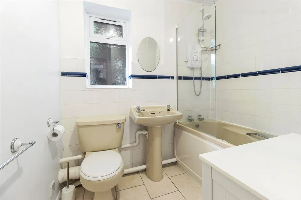 Property carousel item 12