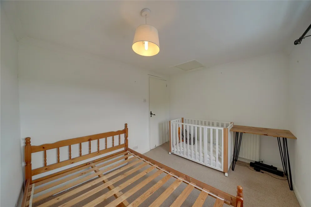 Property carousel item 18