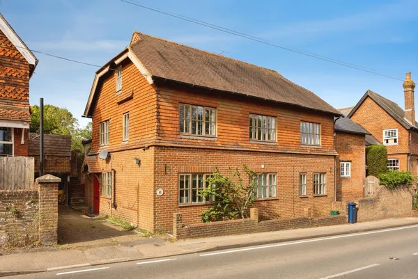 Petworth Road, Witley, Godalming, Sur...