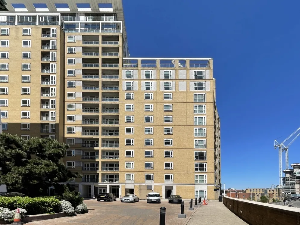 Westferry Circus, E14 photo 9
