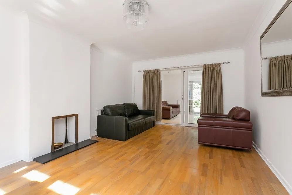 Langley Road Watford WD17 photo 10