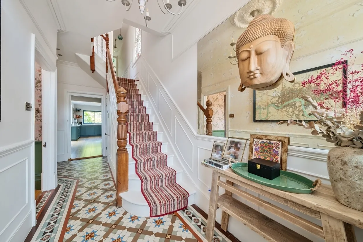 Redston Road London N8 photo 5