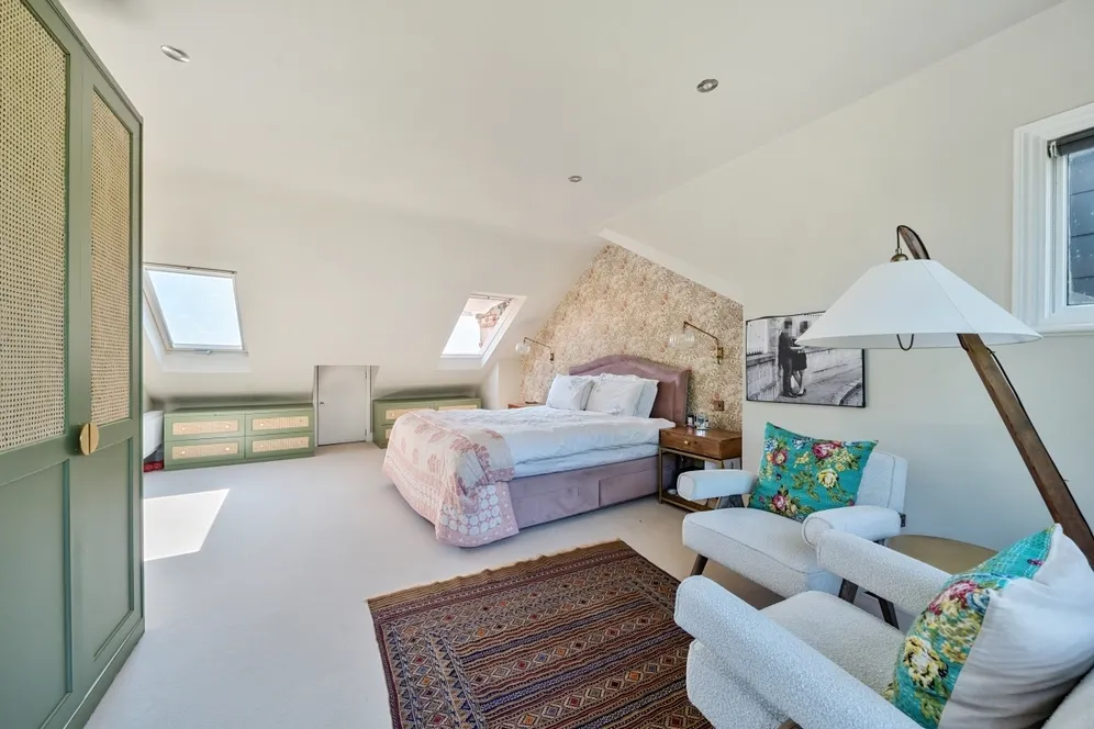 Redston Road London N8 photo 8