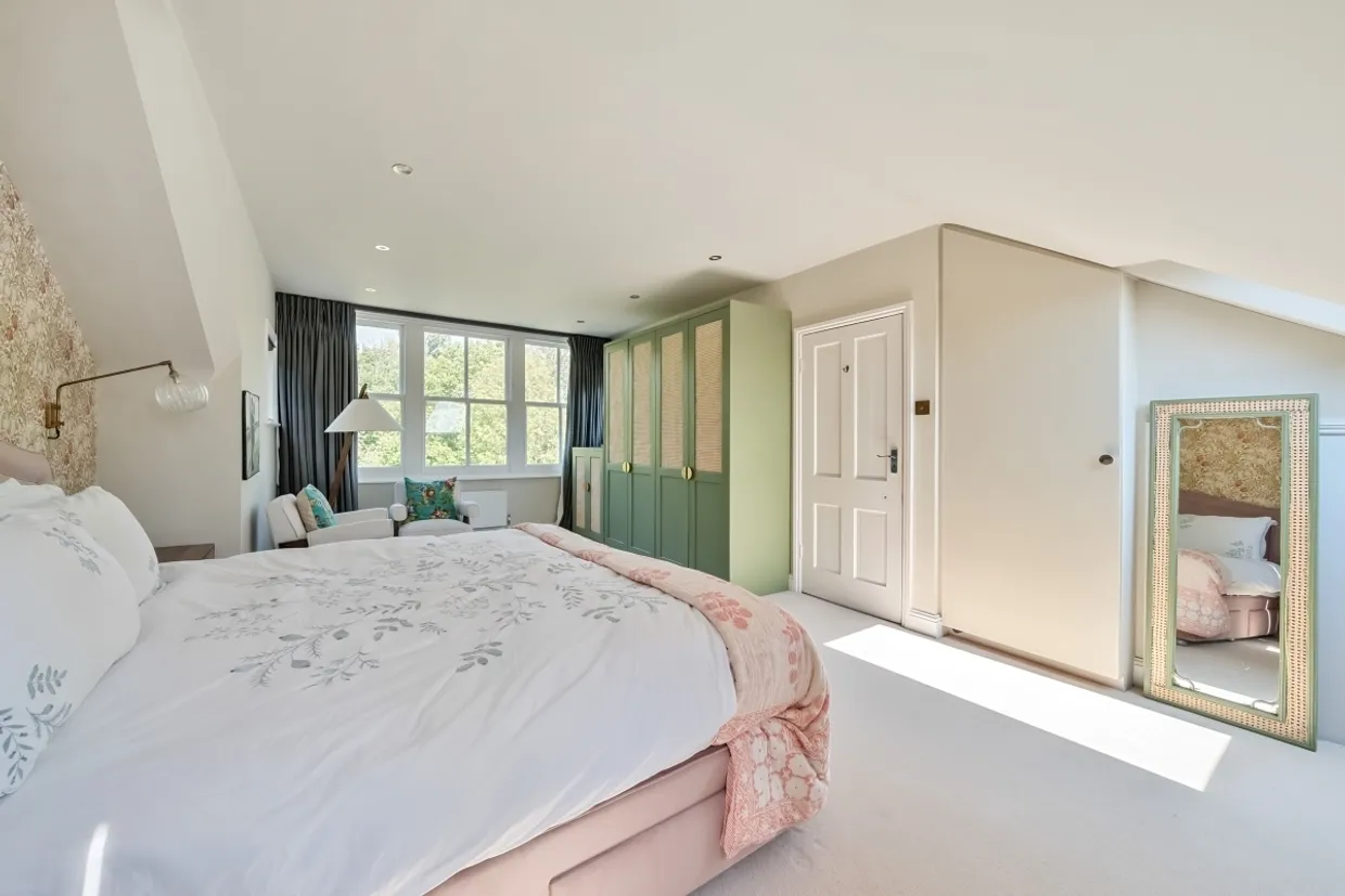 Redston Road London N8 photo 9