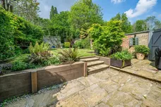 Redston Road London N8 photo 16