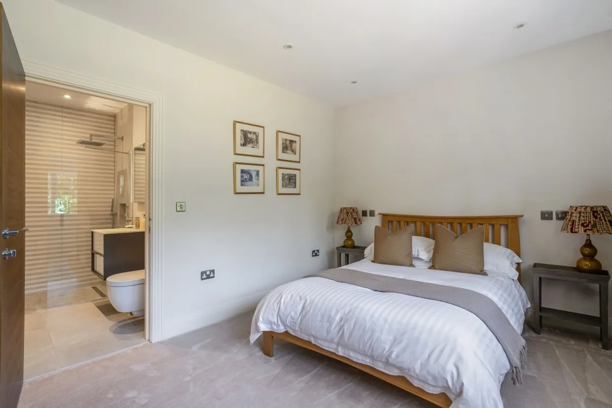 The Ridges, Wokingham RG40 photo 24