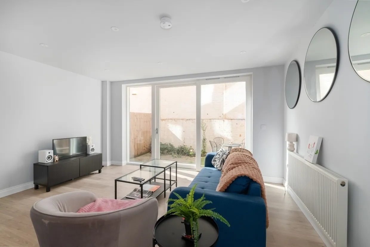 Wells Walk, E7 photo 12