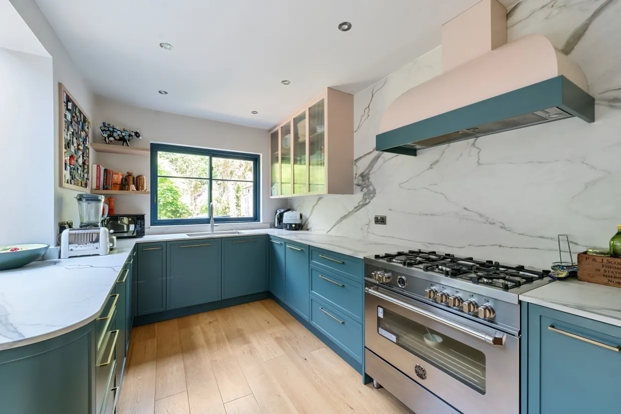 Redston Road London N8 photo 19