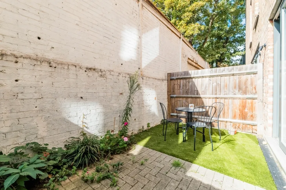 Wells Walk, E7 photo 15
