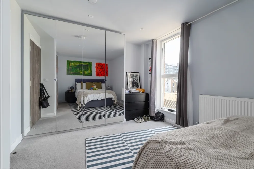 Wells Walk, E7 photo 20