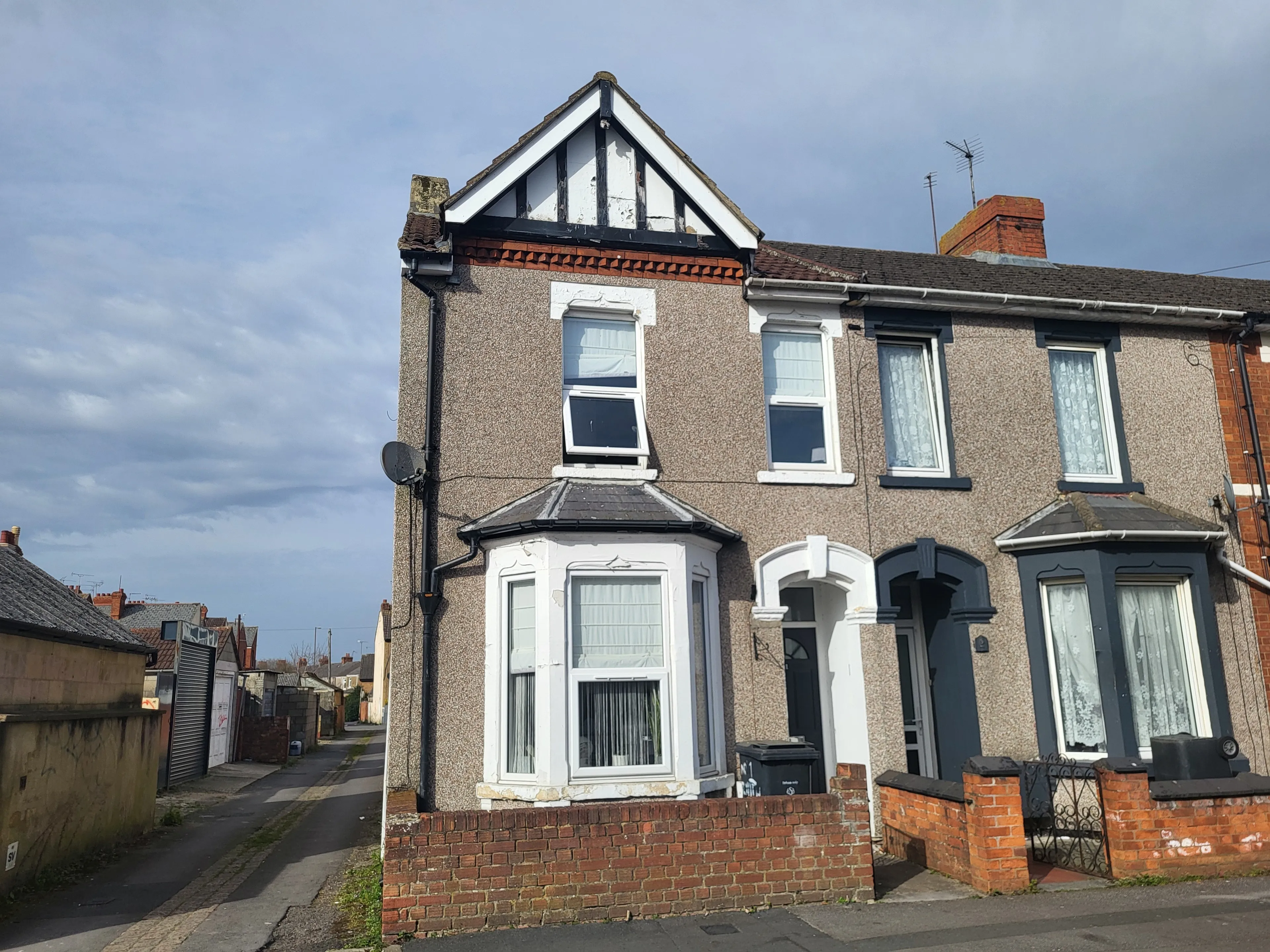 Property photo 0