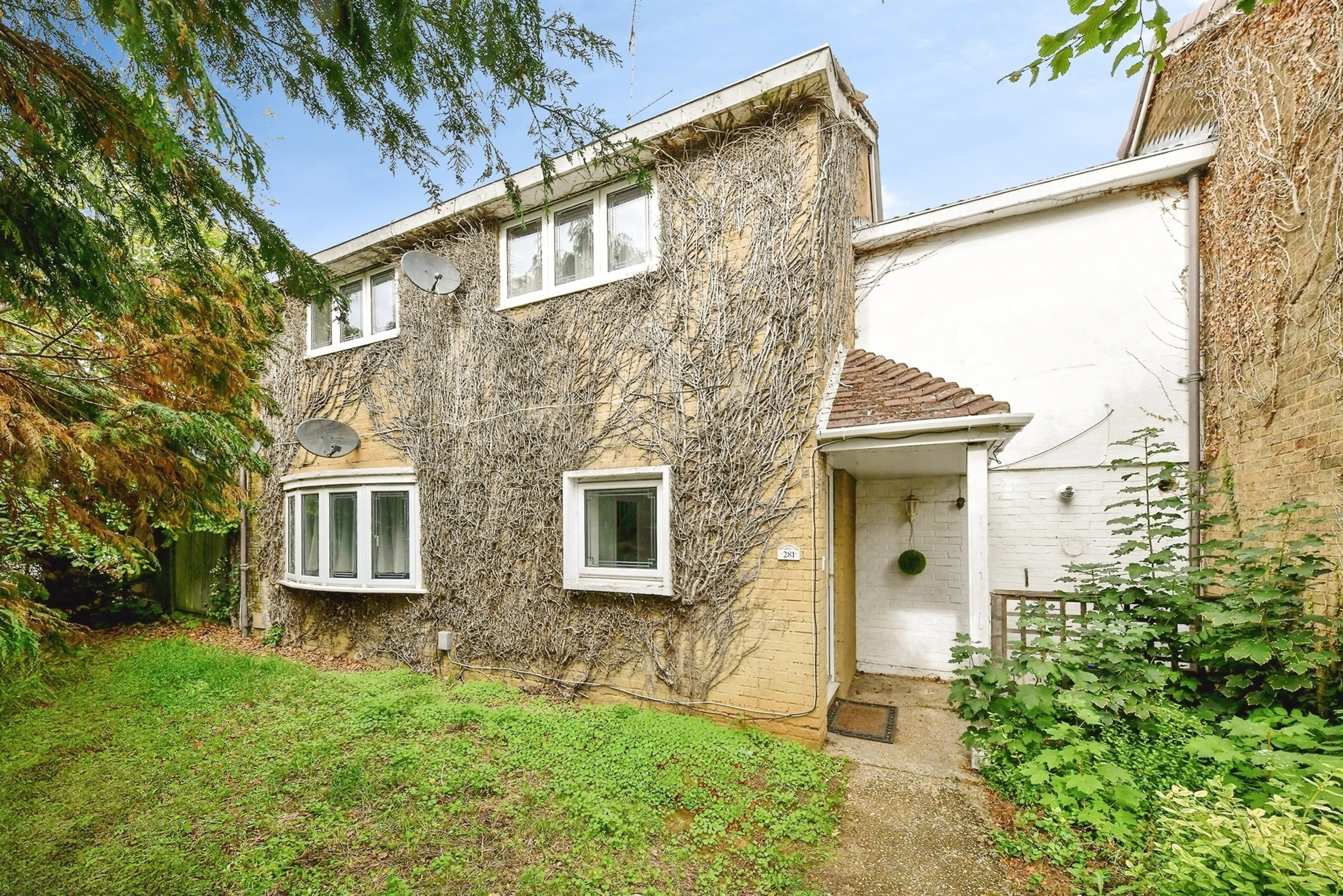 Property at Broadwater Crescent, STEVENAGE