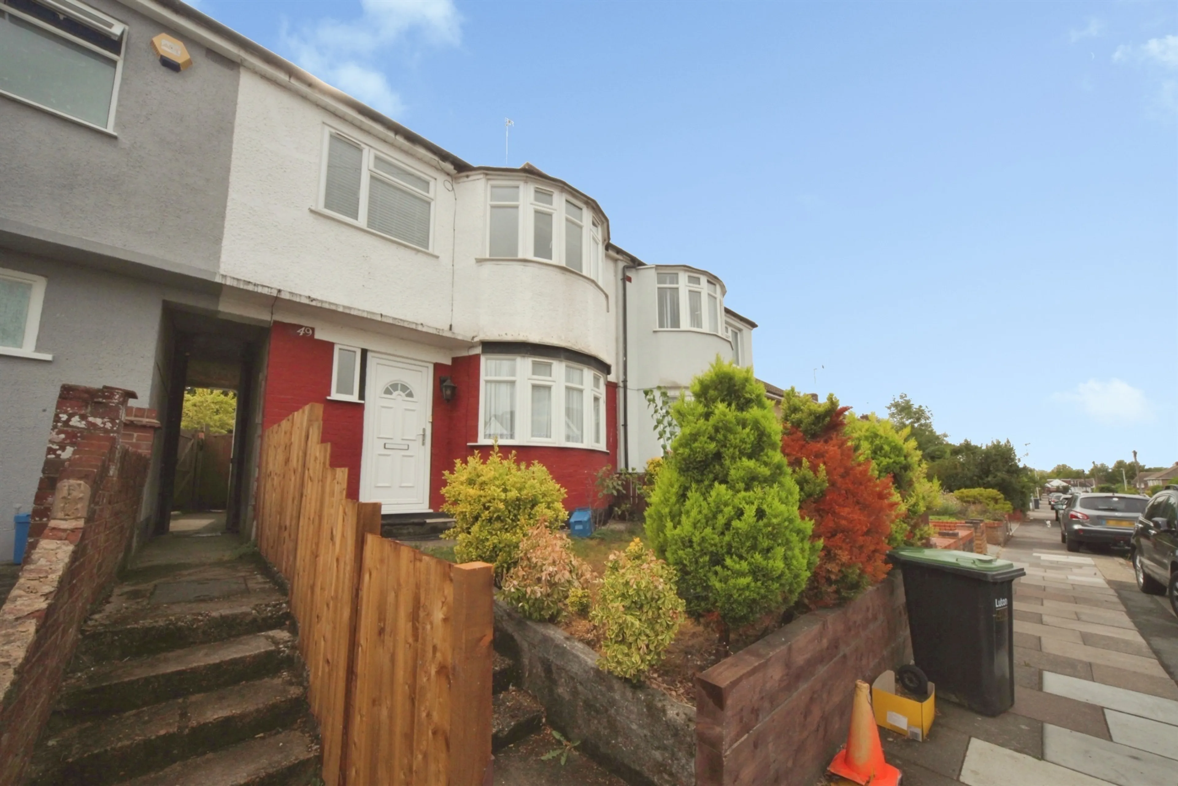 Property photo 0