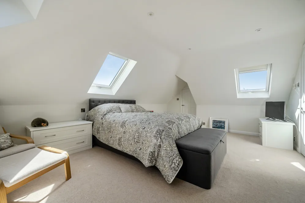 Fifield Road, Fifield, Maidenhead, SL6 photo 6