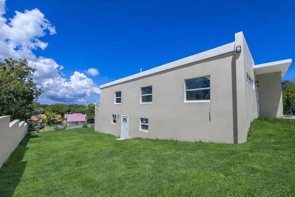 215 Ruby (Diamond) QU St. Croix St. Croix