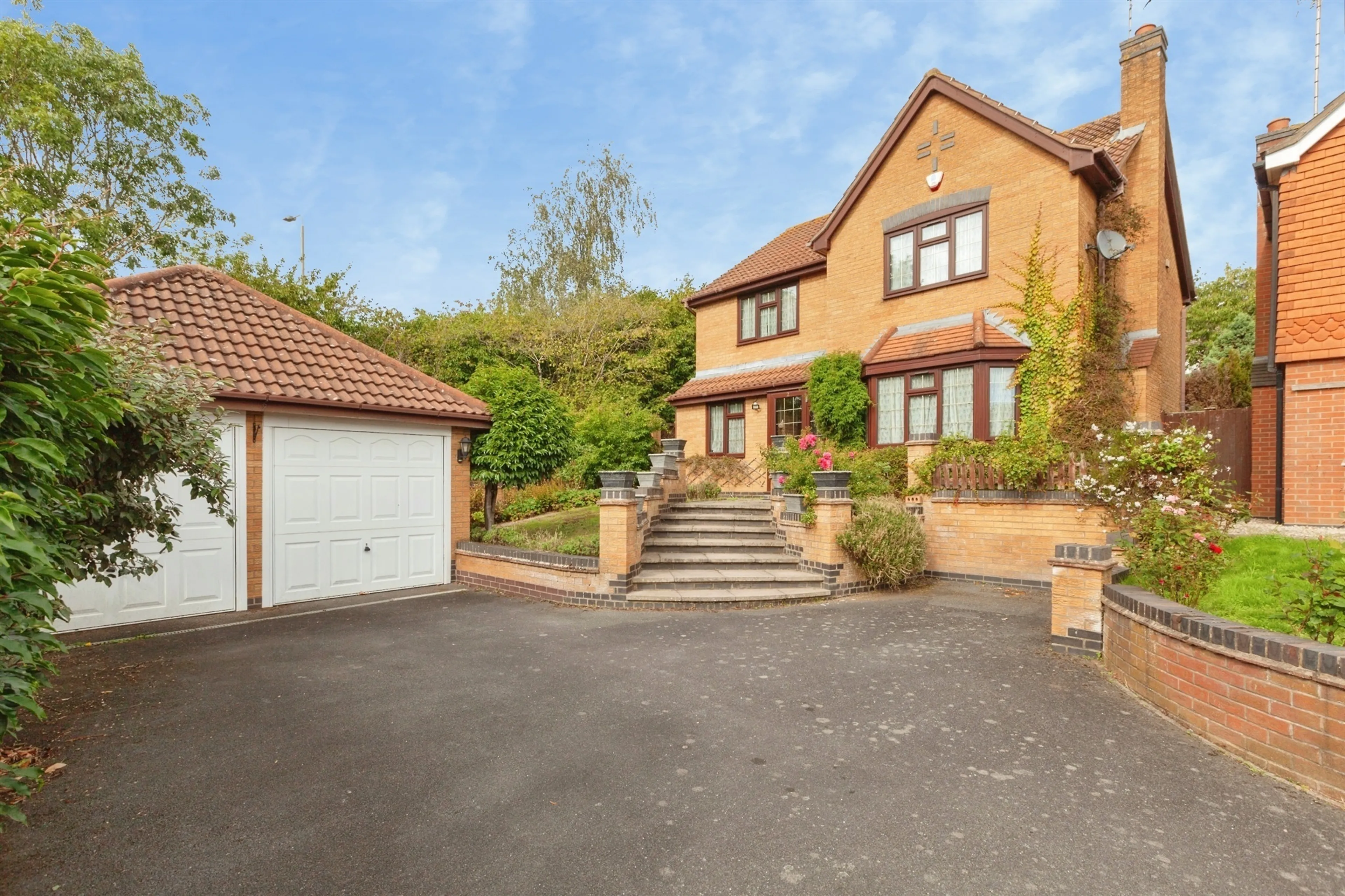 Property at Larkspur Close, Hamilton, Leicester