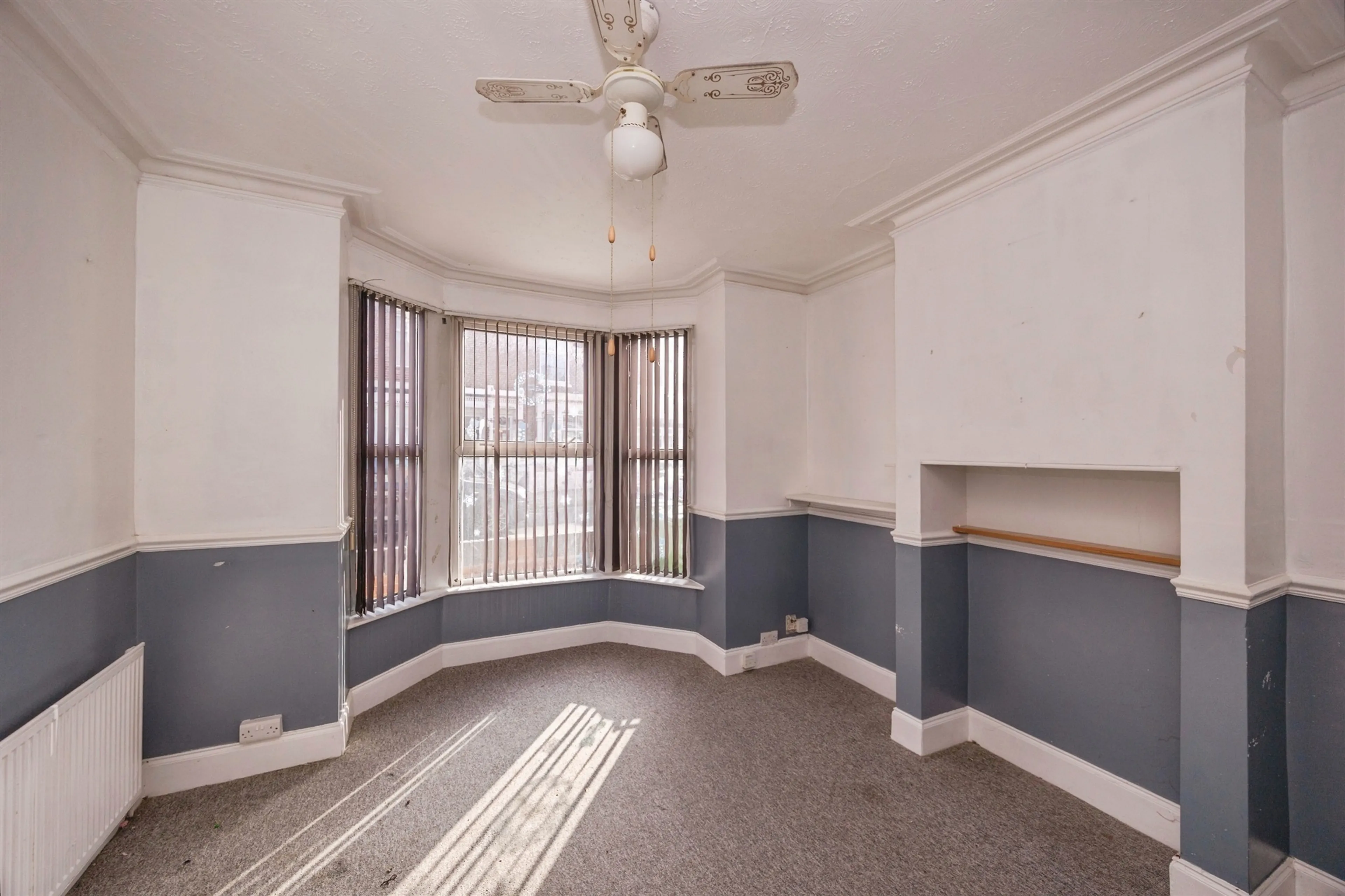 Property at Stamshaw Road, Portsmouth