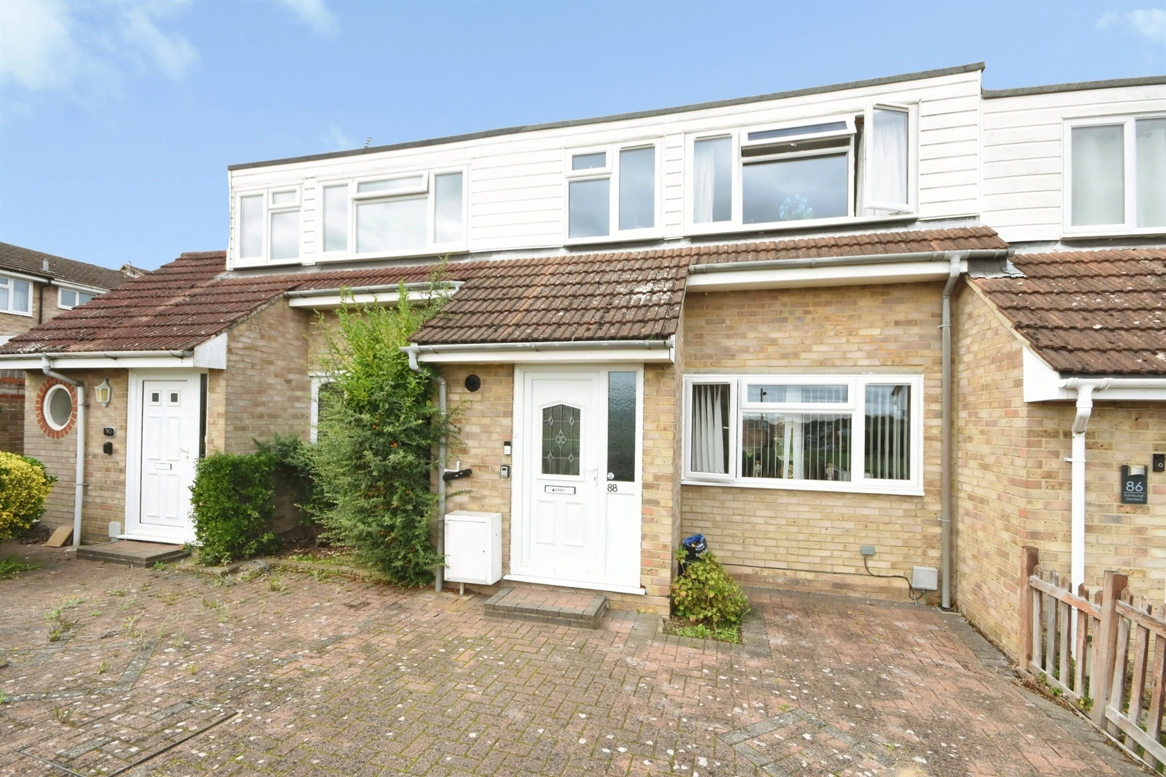 Property photo 0