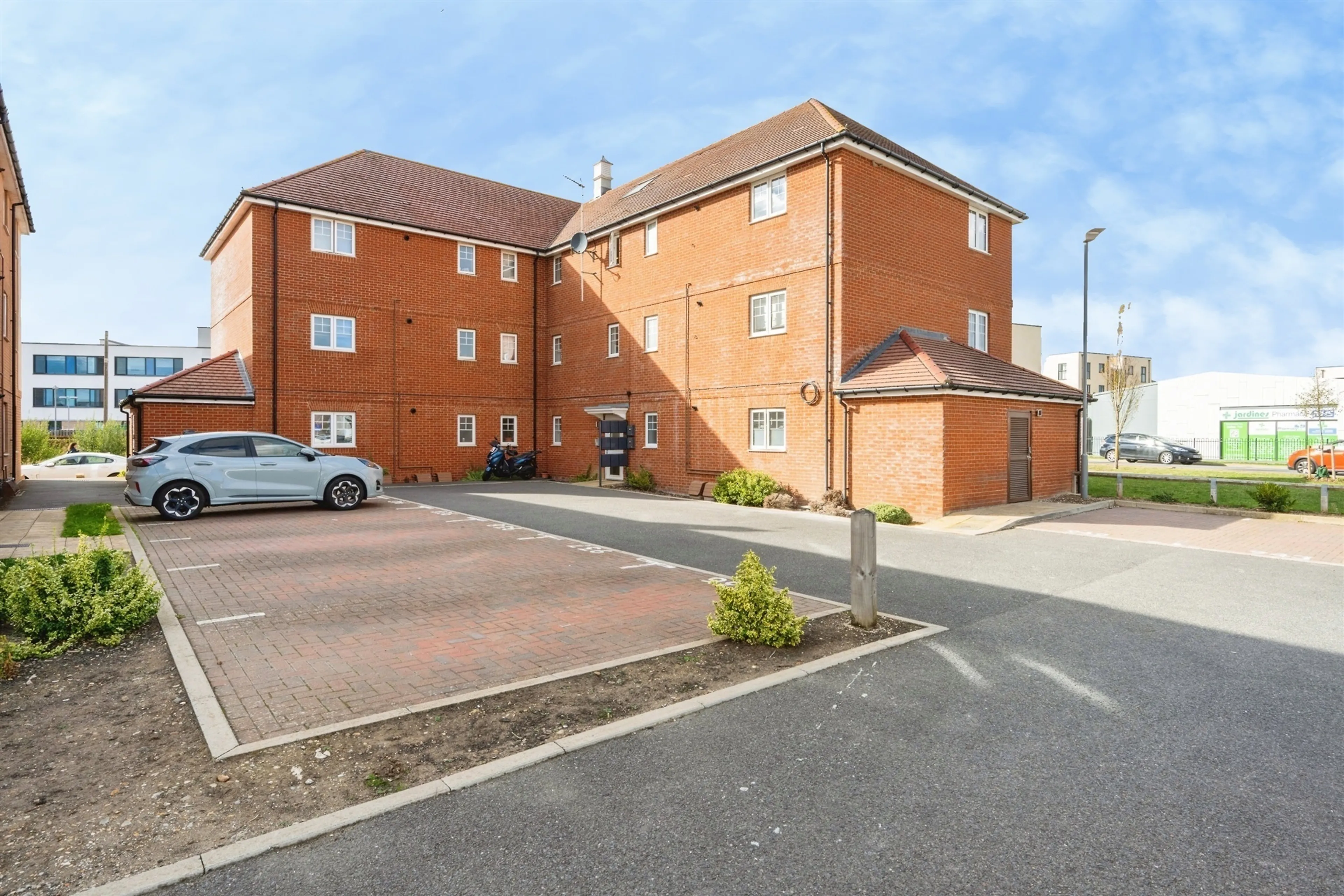 Property at Elton Close, AYLESBURY