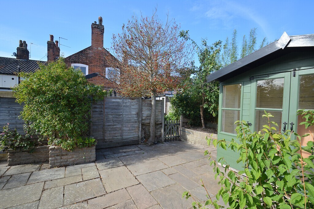Lower Olland Street, Bungay Image 20