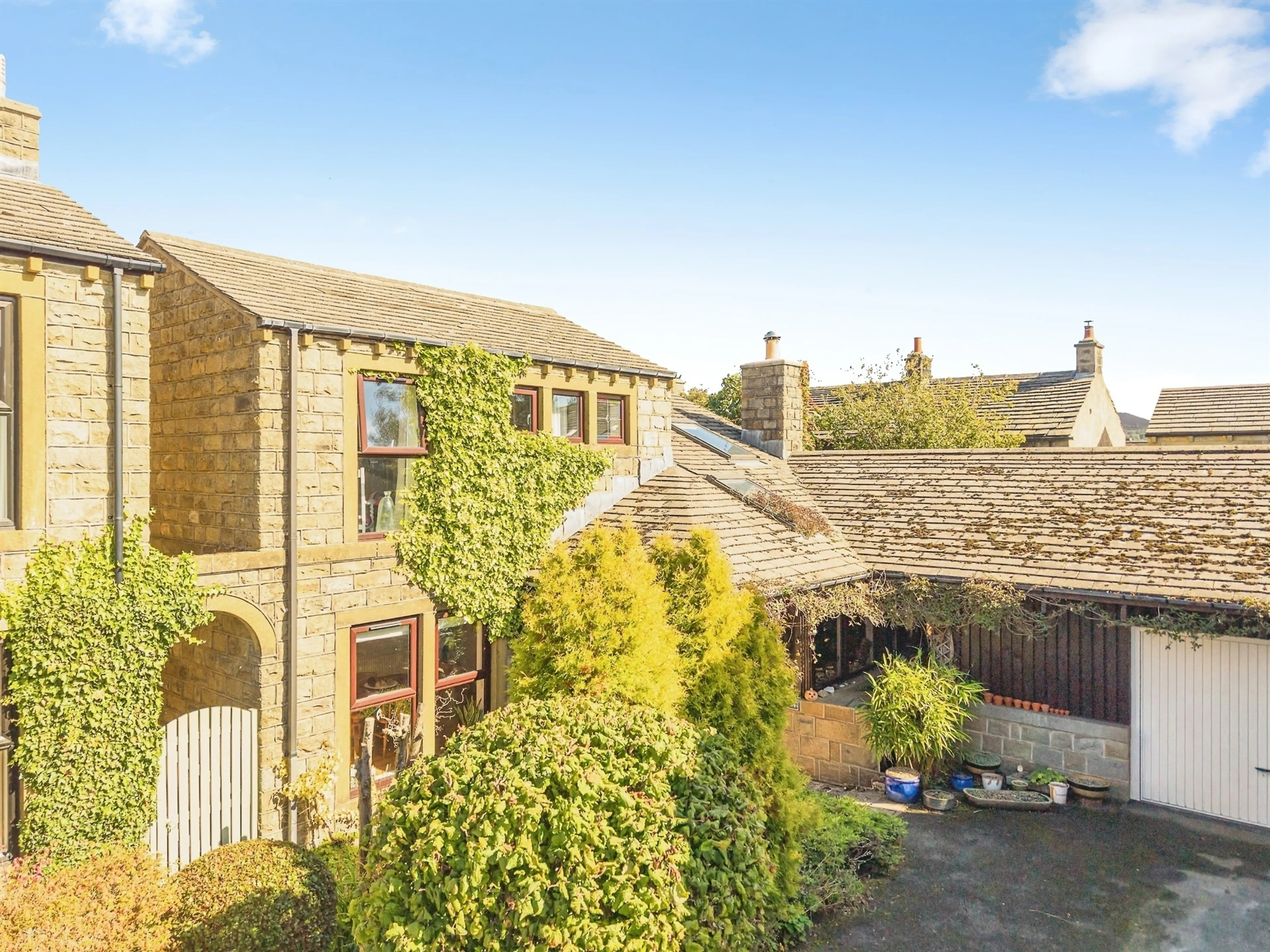 Property at Paris Mews, Scholes, Holmfirth