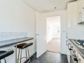 Priestley Way, BOGNOR REGIS thumb 3