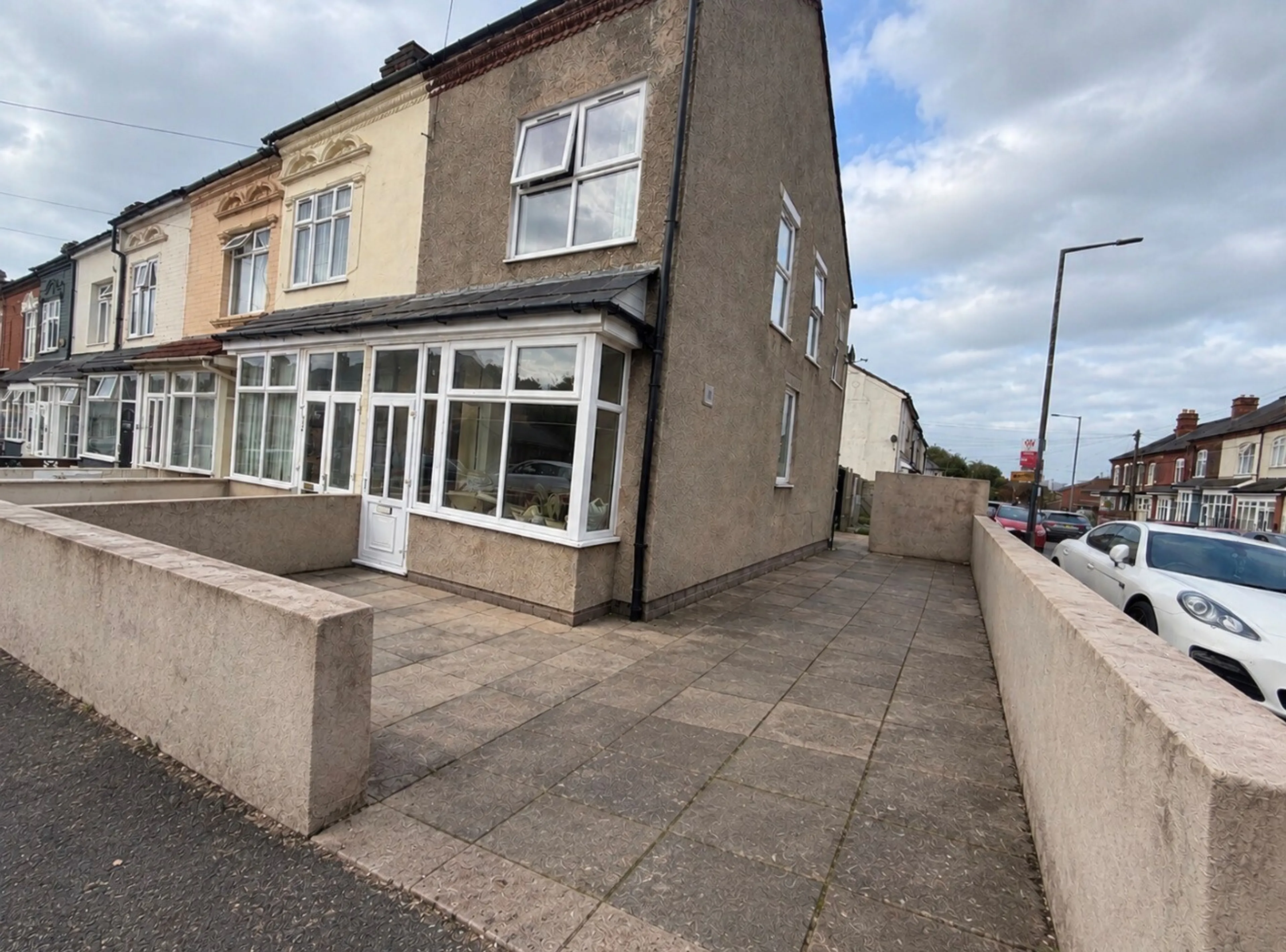 Property photo 0